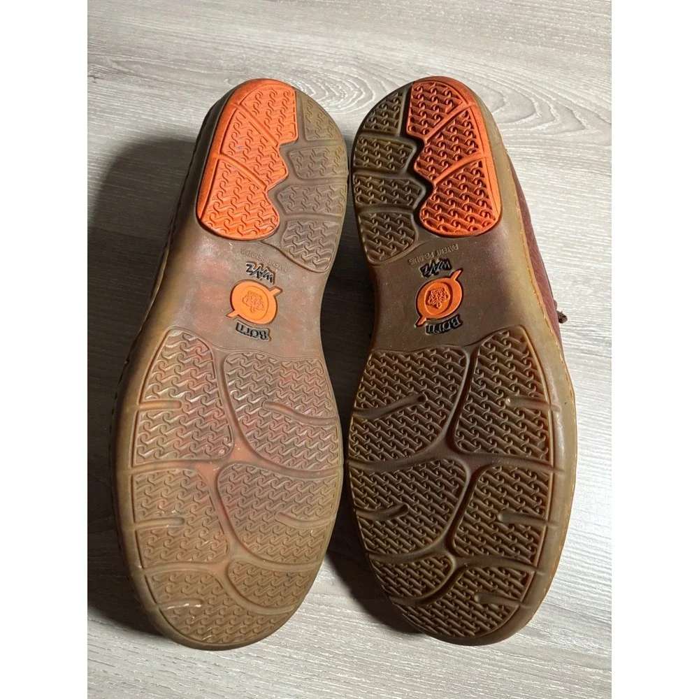 Born Mens 9 1/2 Brown Leather Loafers Moc Toe Slip On Boat Shoes Casual Heritage